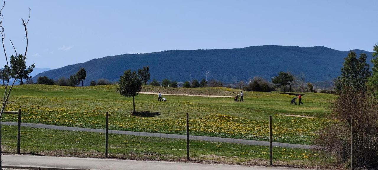 Margas Pirineos, Golf Y Piscina * Sabiñánigo